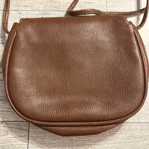 Rolfs Brown Crossbody with Snap Closure - Picture 3 of 3